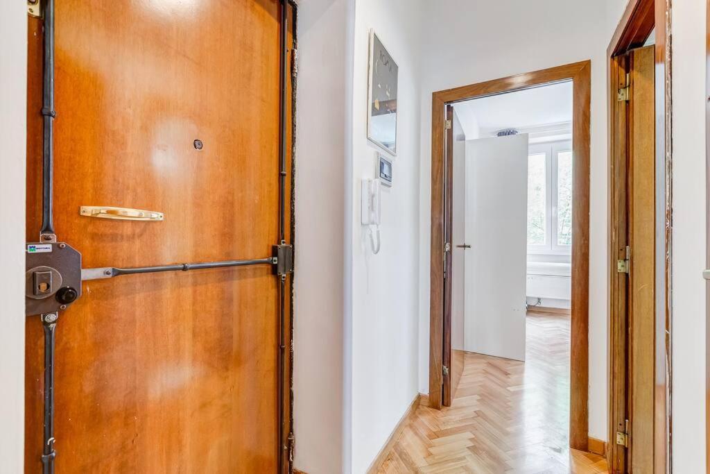 Luminous Apartment Few Steps From Piazza Navona Exterior photo